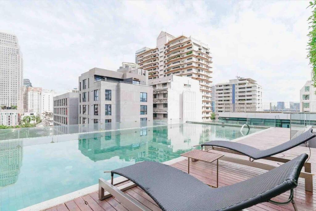 Stylish 1 Bedroom, Nice Pool,Bts Asok, Sukhumvit Bangkok Exterior photo